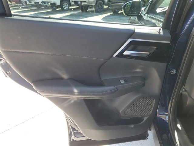 Used 2022 Mitsubishi Outlander SE image 17