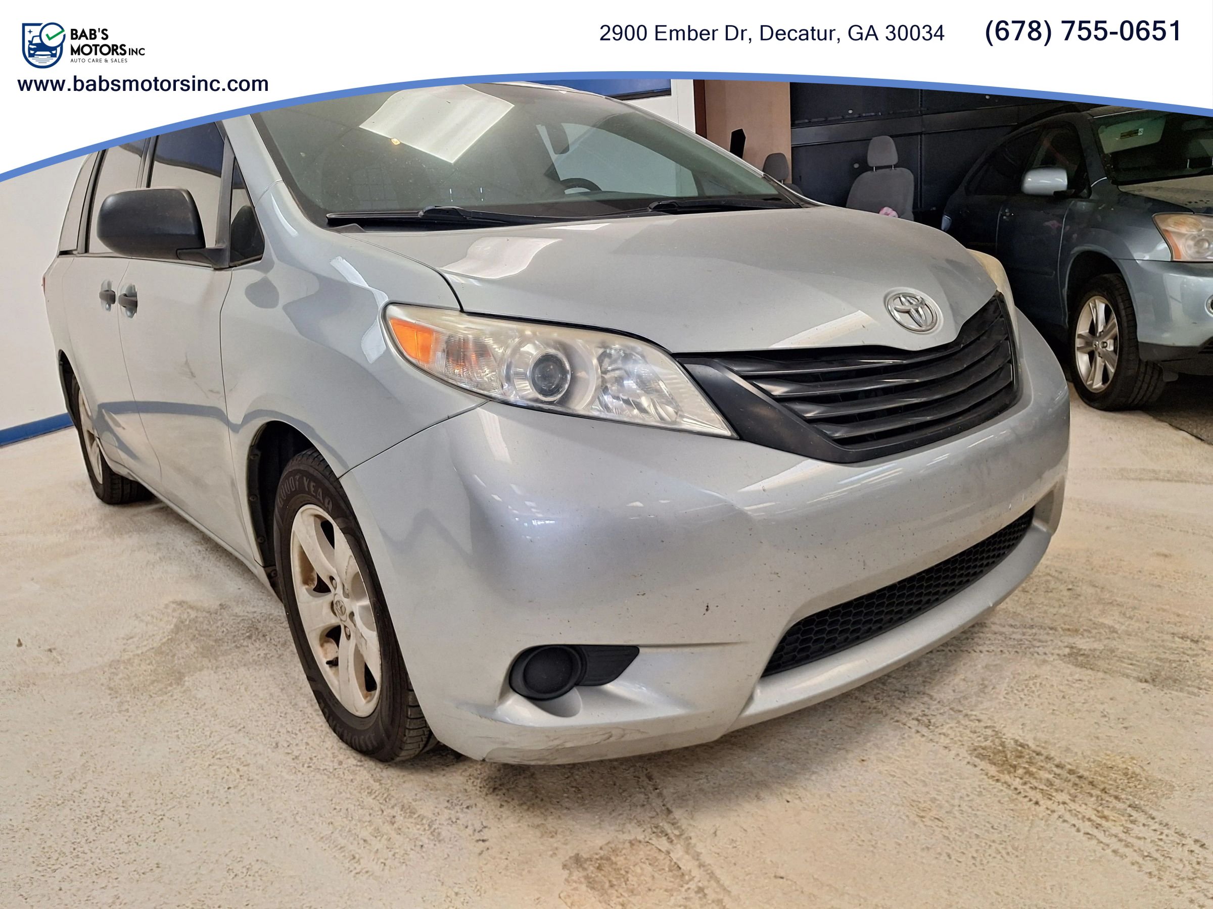Used 2015 Toyota Sienna L FWD image 16