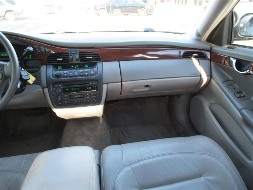 Used 2000 Cadillac De Ville w/ Comfort/Convenience Pkg FWD image 13
