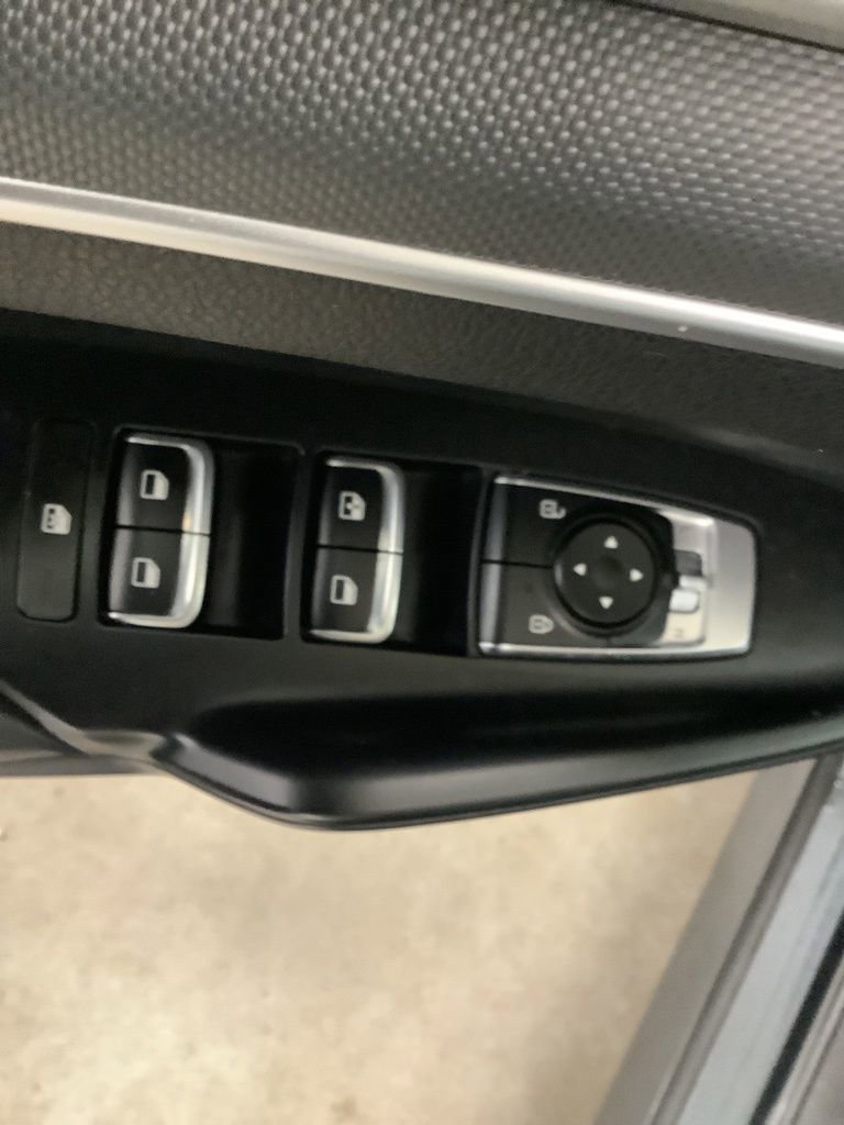 Used 2022 Kia K5 LXS image 17