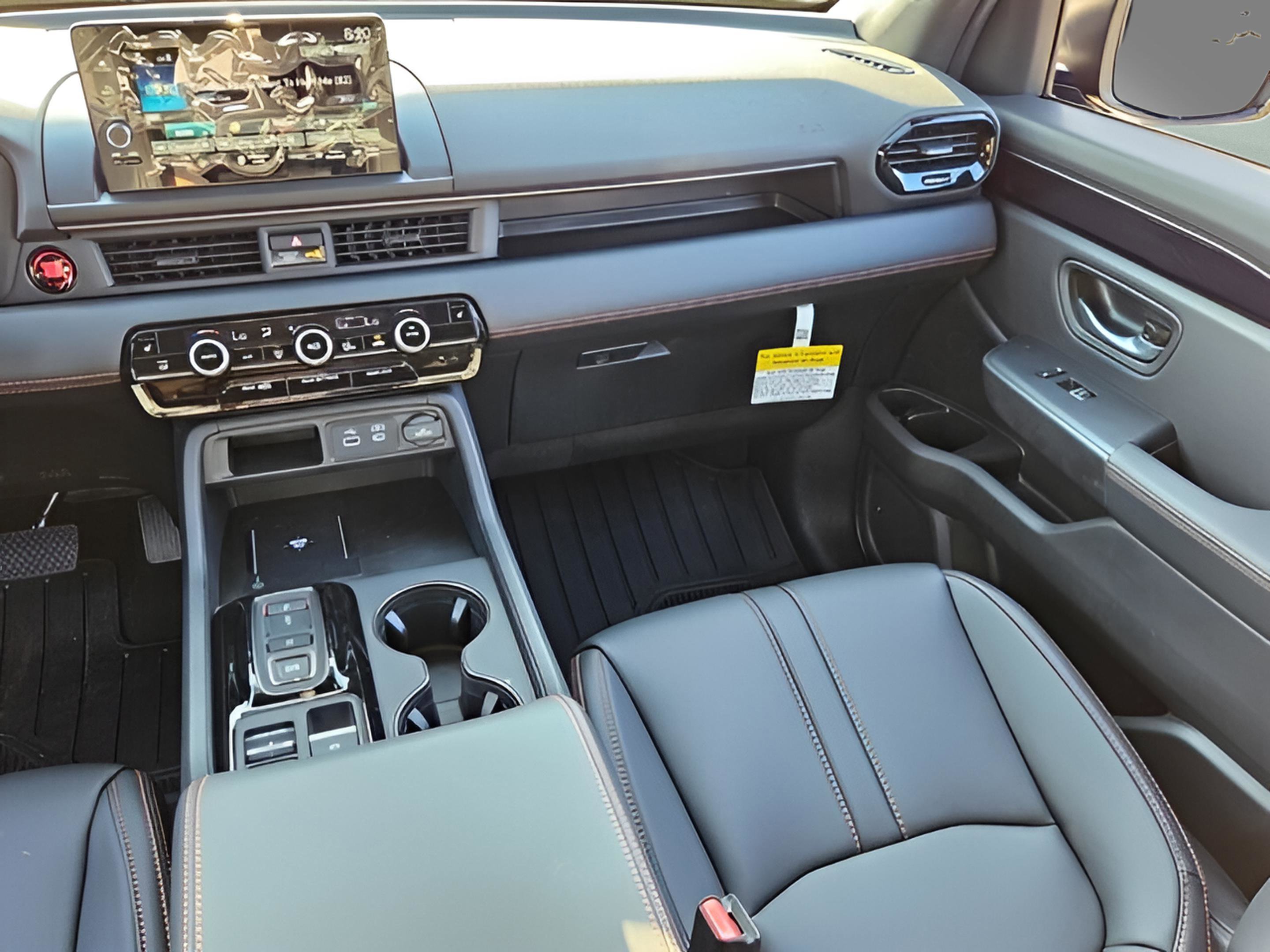 New 2025 Honda Pilot TrailSport image 14