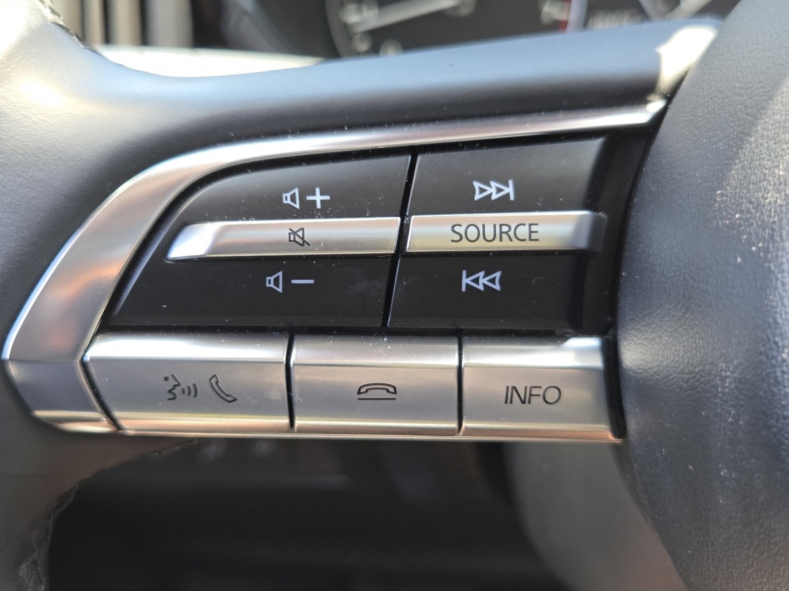 Used 2024 MAZDA CX-50 AWD 2.5 S w/ Premium Plus Pkg image 12