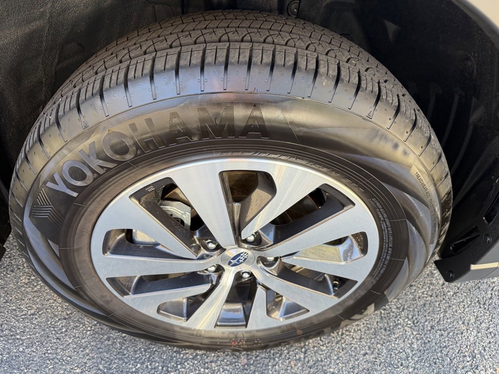 Used 2025 Subaru Outback Premium w/ Popular Package #1 image 9