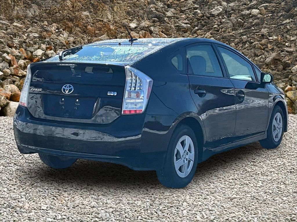 Used 2010 Toyota Prius Five image 2