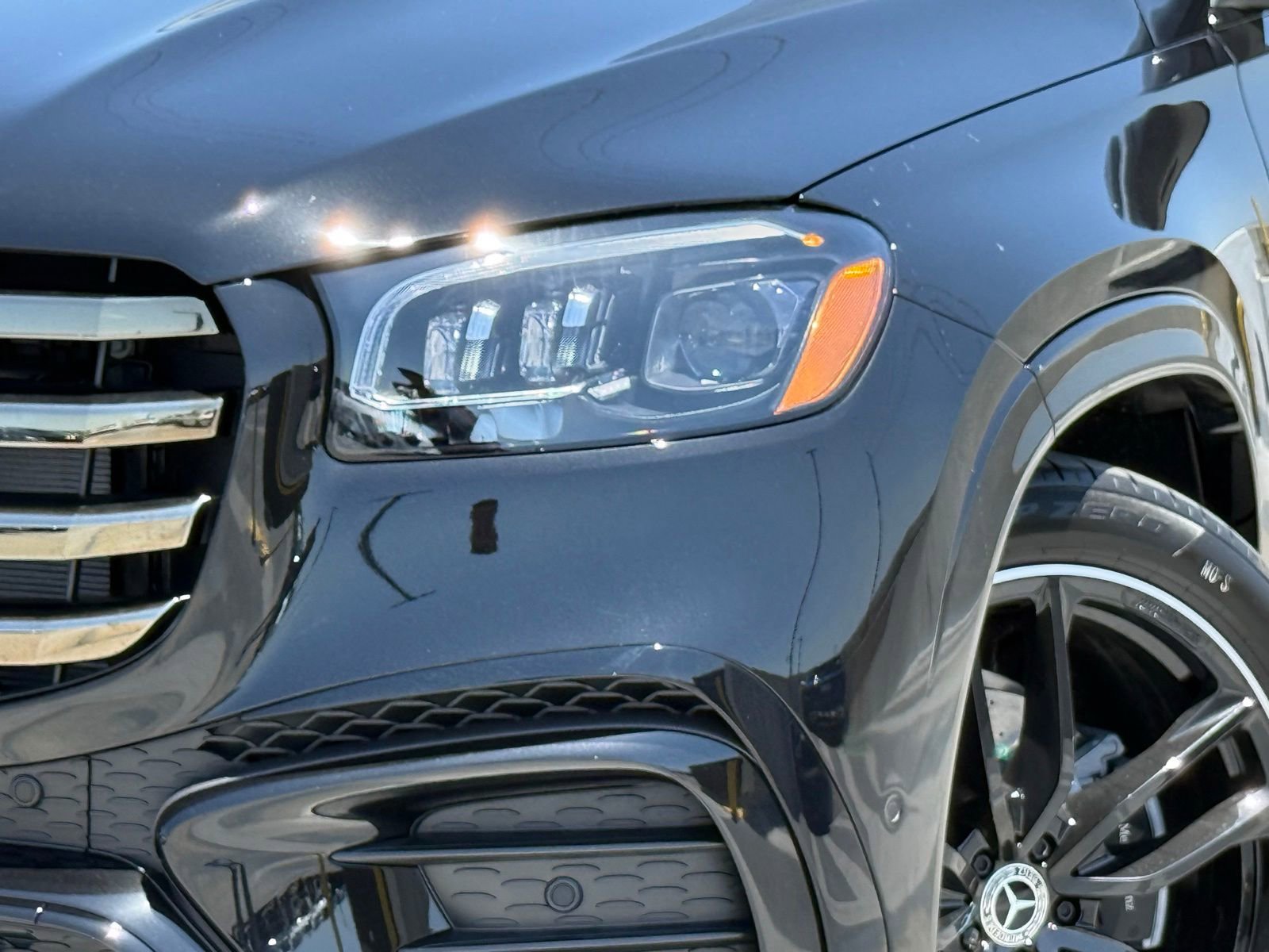 New 2026 Mercedes-Benz GLS 450 4MATIC image 3