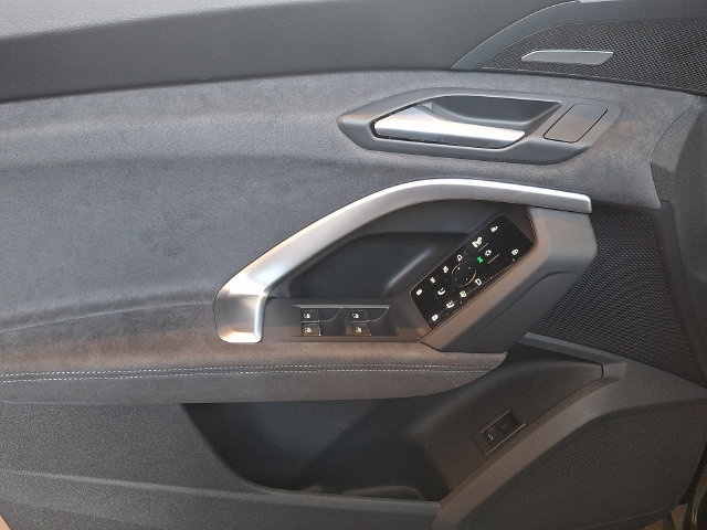 New 2026 Audi SQ5 Premium Plus AWD/4WD image 8