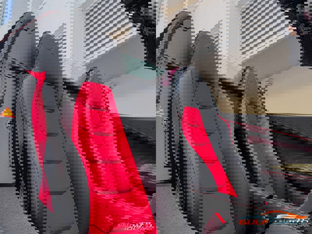 Used 2015 McLaren 650S Spider image 35