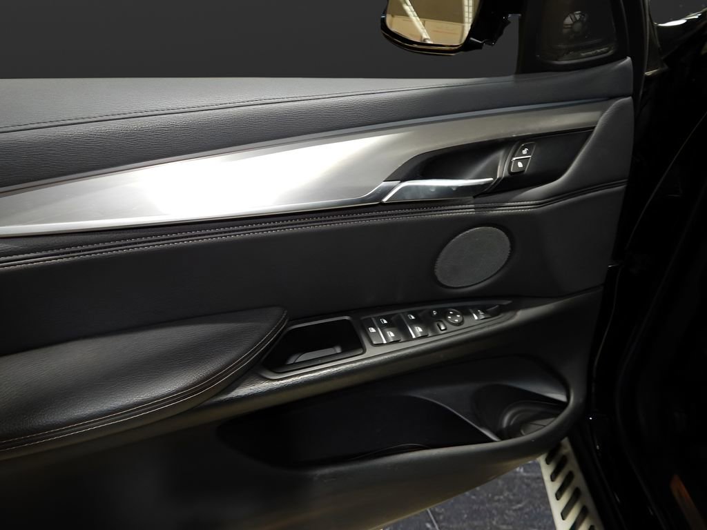 Used 2018 BMW X6 xDrive35i image 12