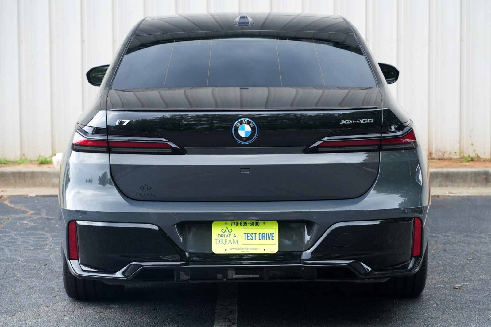 Used 2023 BMW i7 xDrive60 w/ Executive Package 2 AWD/4WD image 64