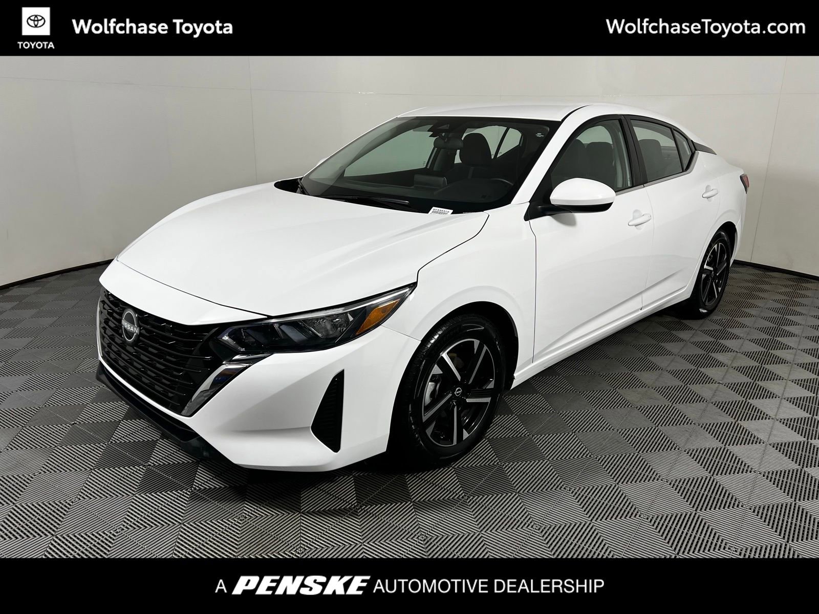 Used 2024 Nissan Sentra SV image 1