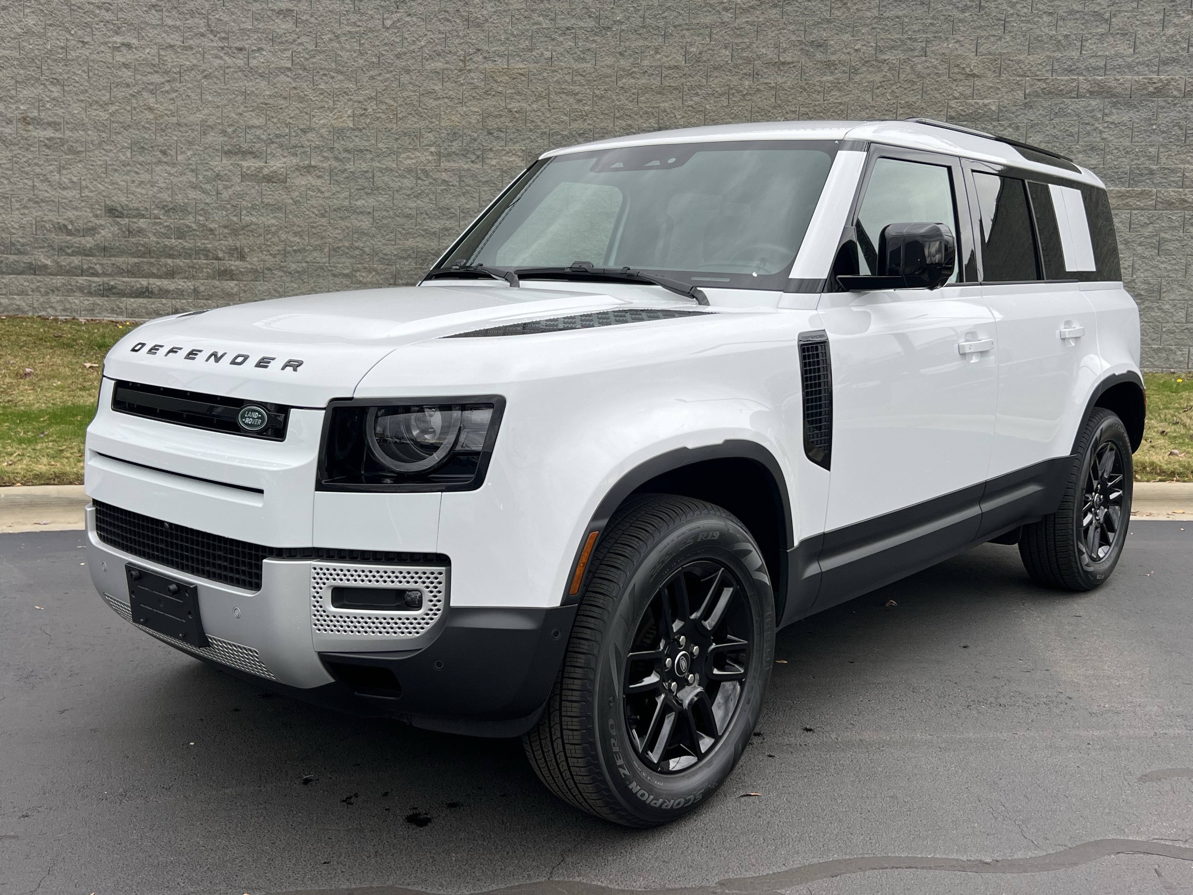 Certified 2025 Land Rover Defender 110 S image 2