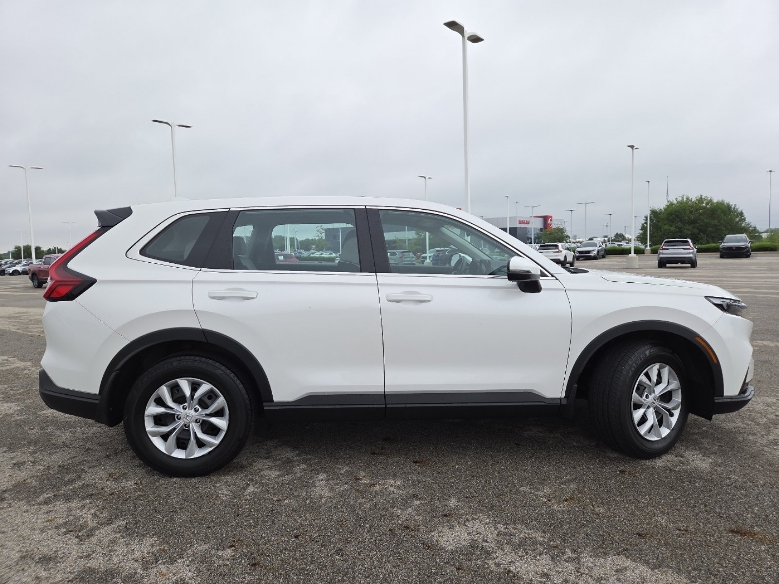 Used 2024 Honda CR-V LX image 17