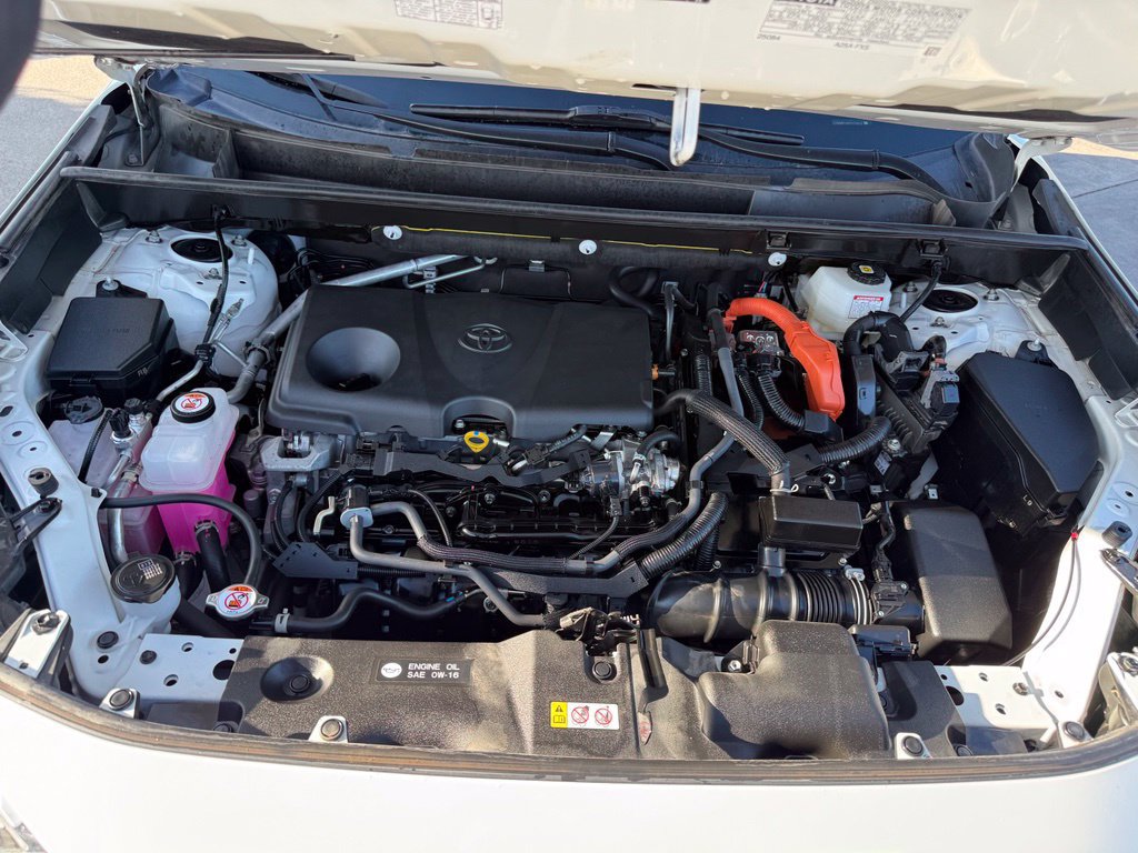 Used 2023 Toyota RAV4 XLE AWD/4WD image 39