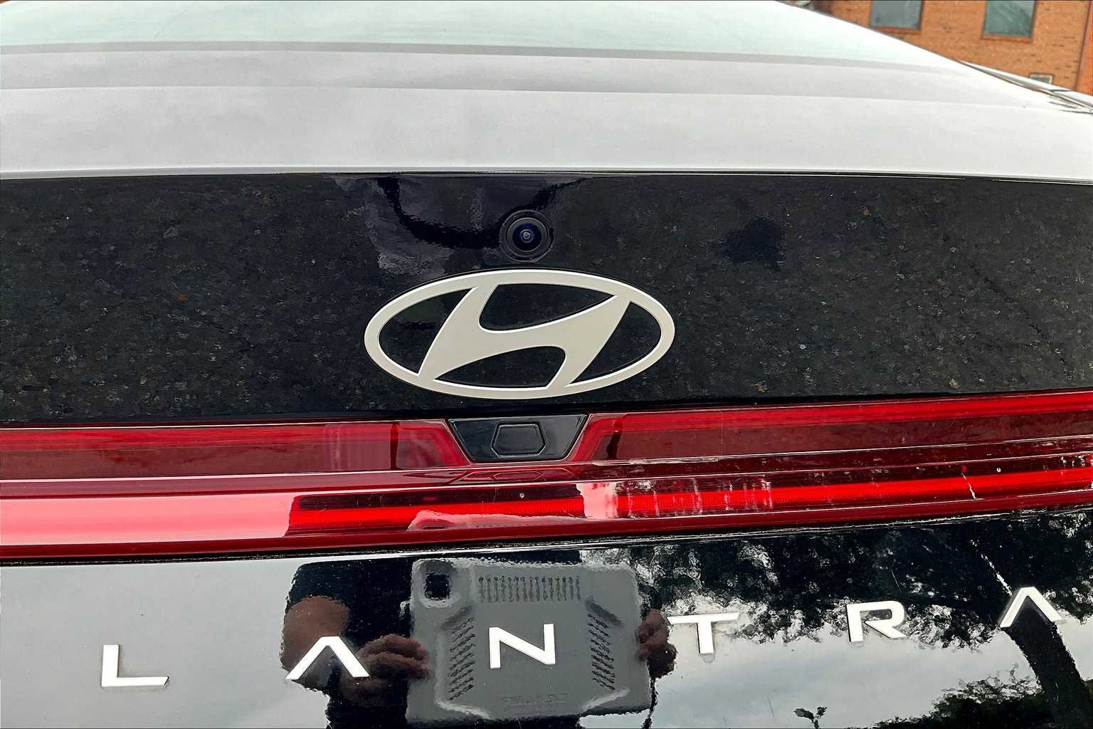 Used 2024 Hyundai Elantra SEL w/ Convenience Package image 30