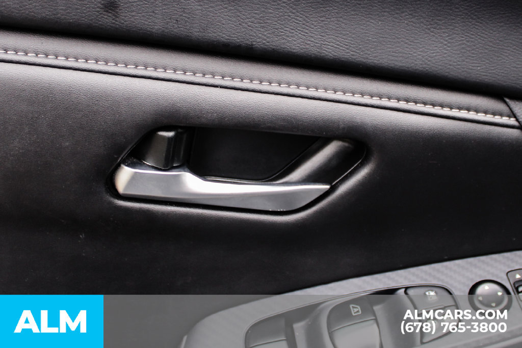 Used 2024 Nissan Sentra SV FWD image 32