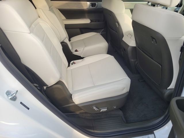 New 2025 Hyundai Santa Fe Calligraphy image 18