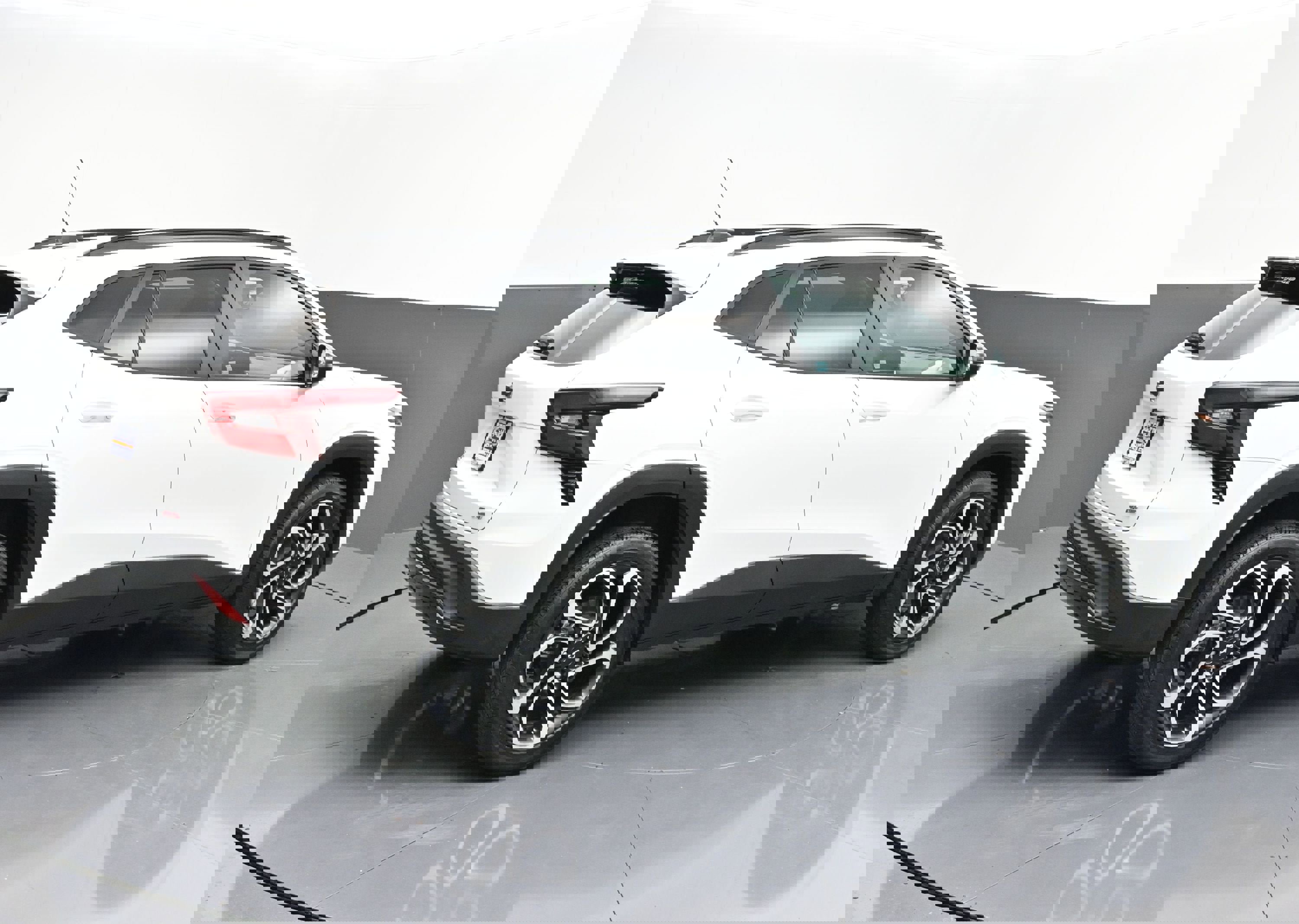 Certified 2025 Chevrolet Trax RS w/ Driver Confidence Package image 7