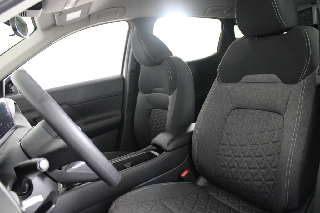 Certified 2026 Nissan Kicks SV FWD image 19