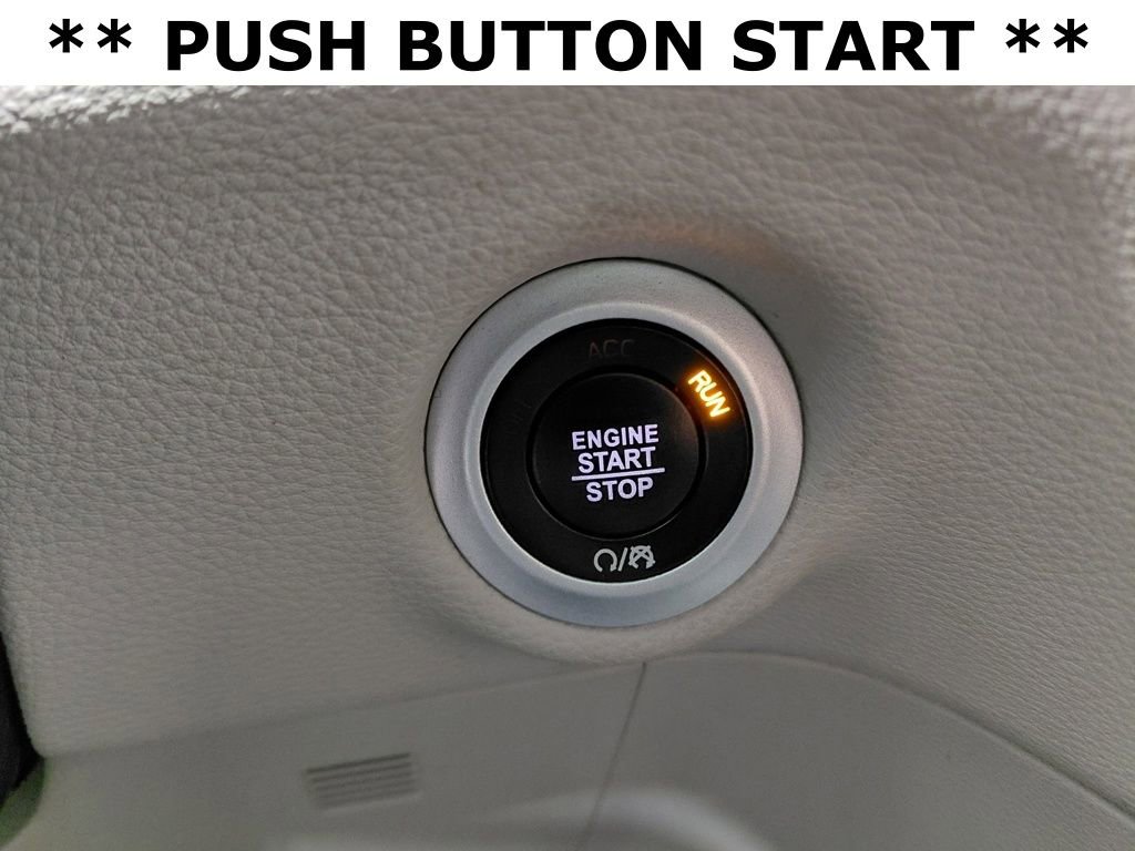 Certified 2021 Chrysler Pacifica Touring-L image 25