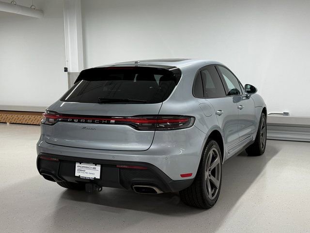 Certified 2024 Porsche Macan image 7