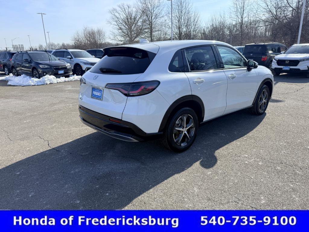 Certified 2024 Honda HR-V EX-L image 6