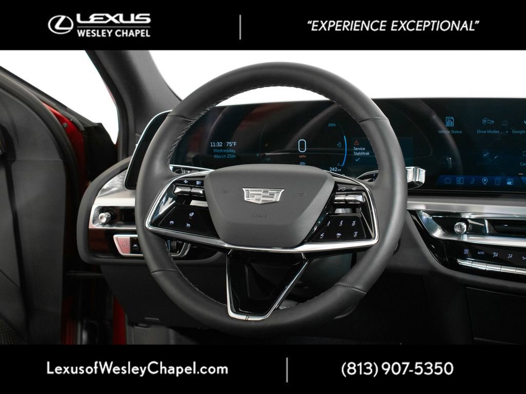 Used 2025 Cadillac Lyriq Luxury image 25