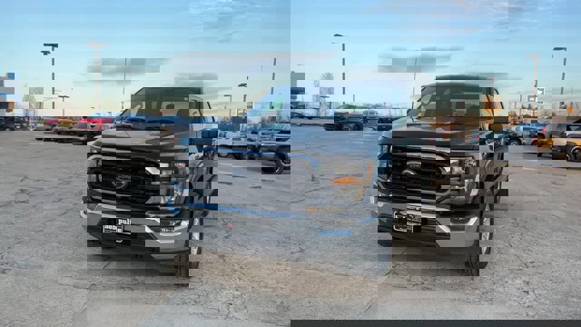 Used 2023 Ford F150 XLT image 4