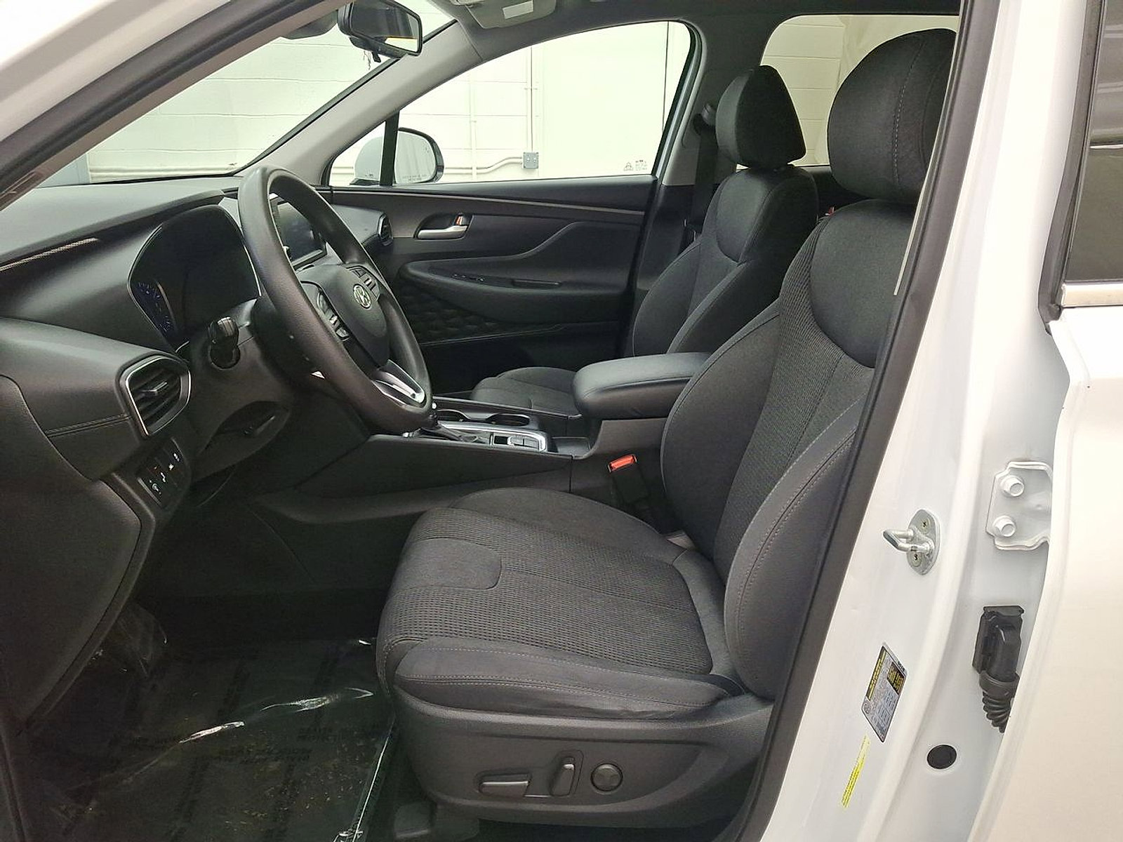 Used 2020 Hyundai Santa Fe SEL image 11