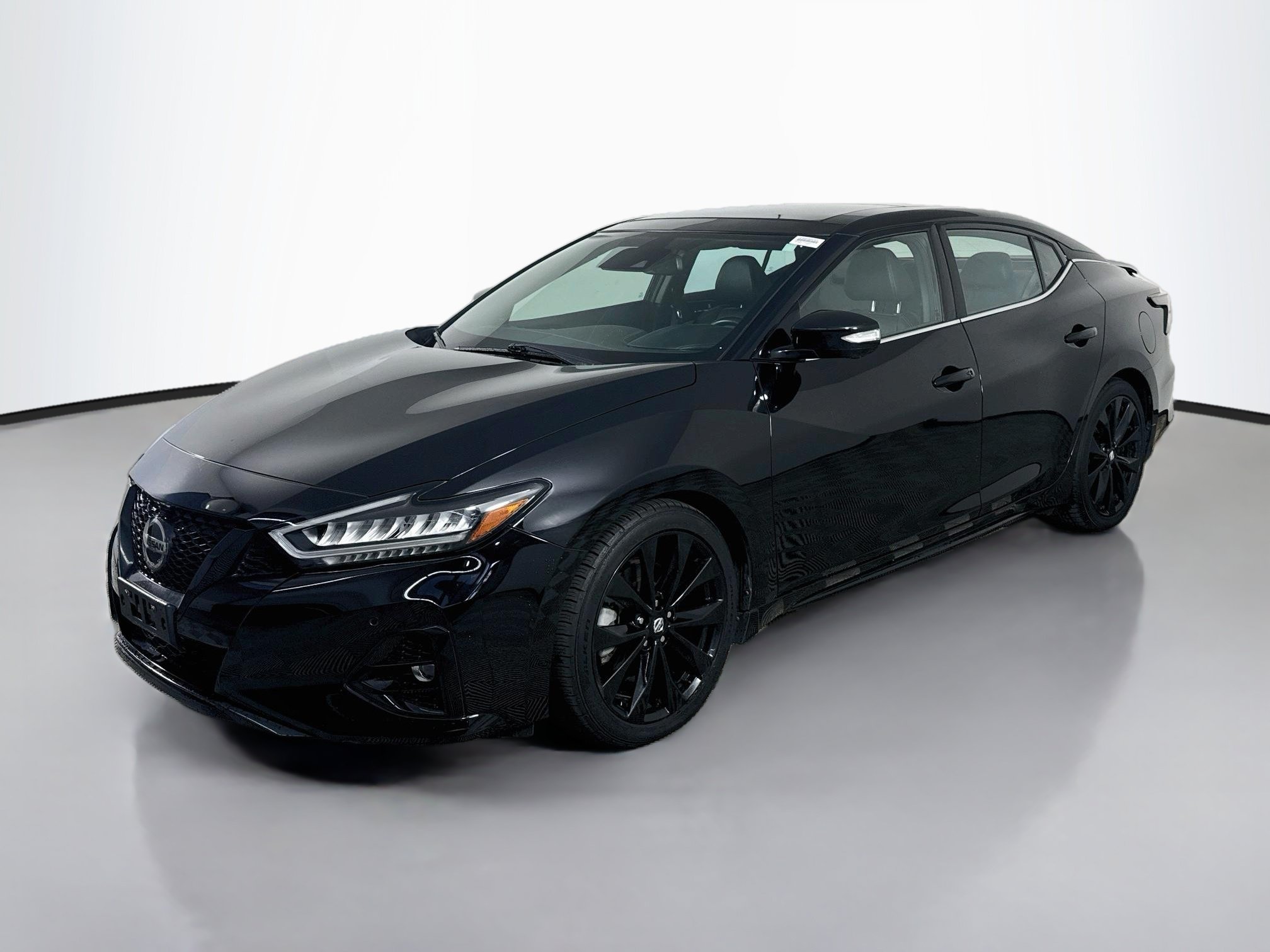 Used 2022 Nissan Maxima SR w/ Sport Mat Group FWD image 4