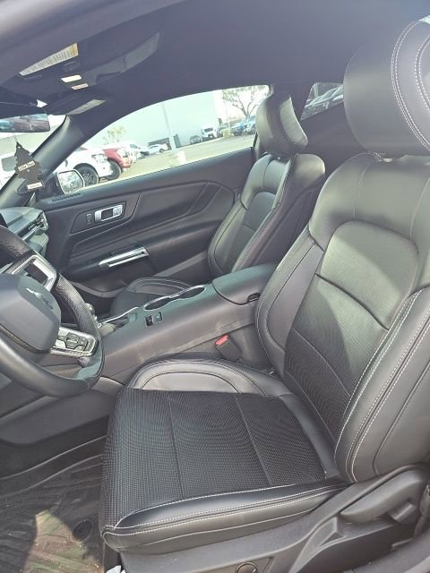 Used 2025 Ford Mustang GT Premium image 24