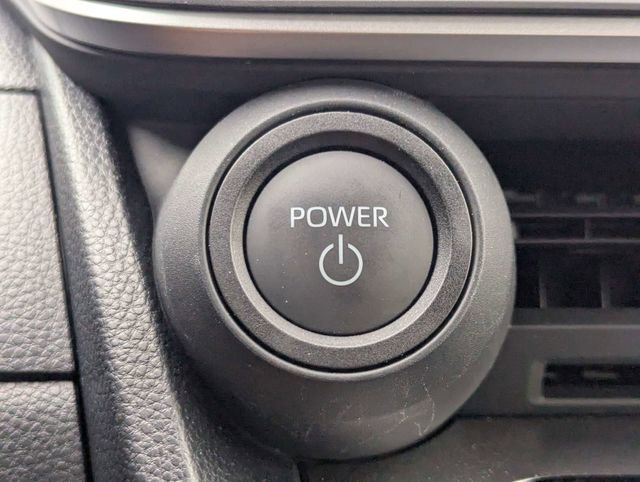 Used 2025 Toyota Prius LE FWD image 27