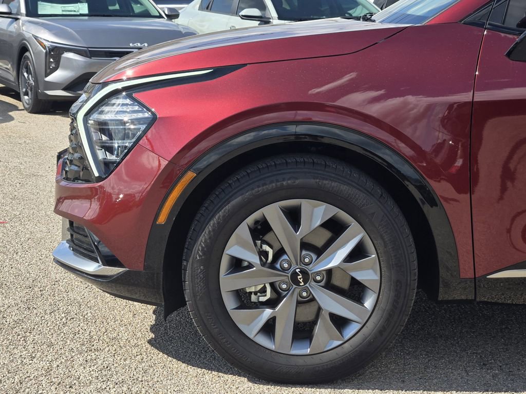 Certified 2025 Kia Sportage SX FWD image 4