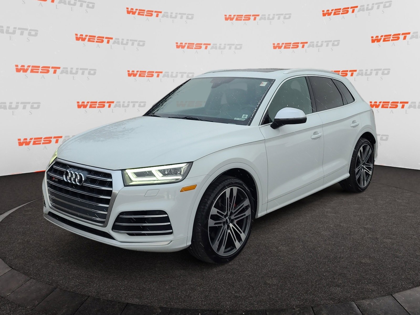 Used 2019 Audi SQ5 Premium Plus w/ Premium Plus Package image 1