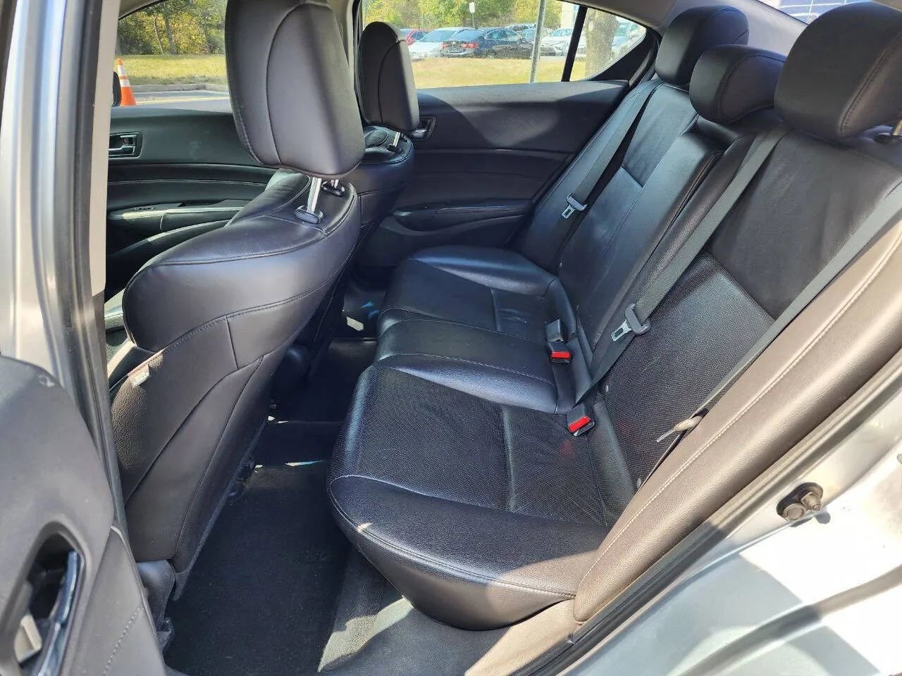 Used 2013 Acura ILX w/ Technology Package image 17