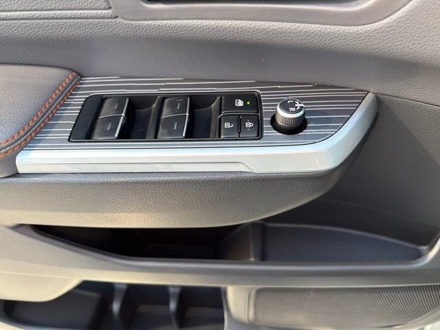 Used 2023 Toyota Sienna XSE AWD/4WD image 16