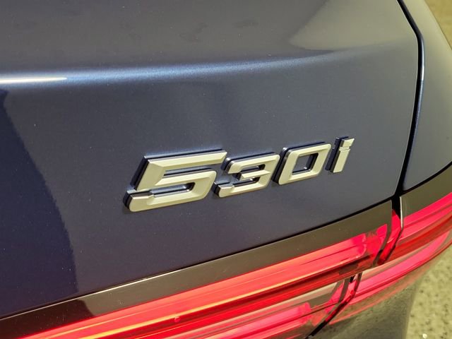Used 2025 BMW 530i image 9