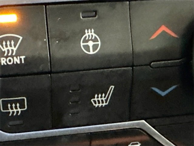 Used 2022 Jeep Wrangler Unlimited Sahara image 18