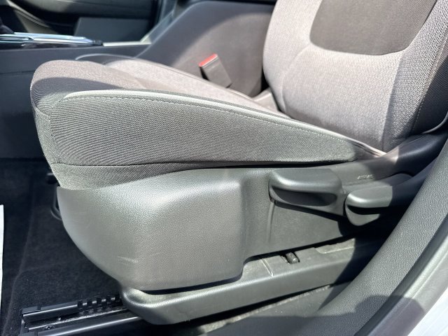 Used 2024 Chevrolet TrailBlazer LT w/ LT Cold Weather Package FWD image 12
