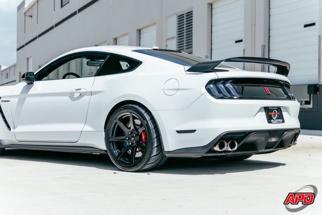 Used 2017 Ford Mustang Shelby GT350R w/ GT350R Equipment Group 920A RWD image 49