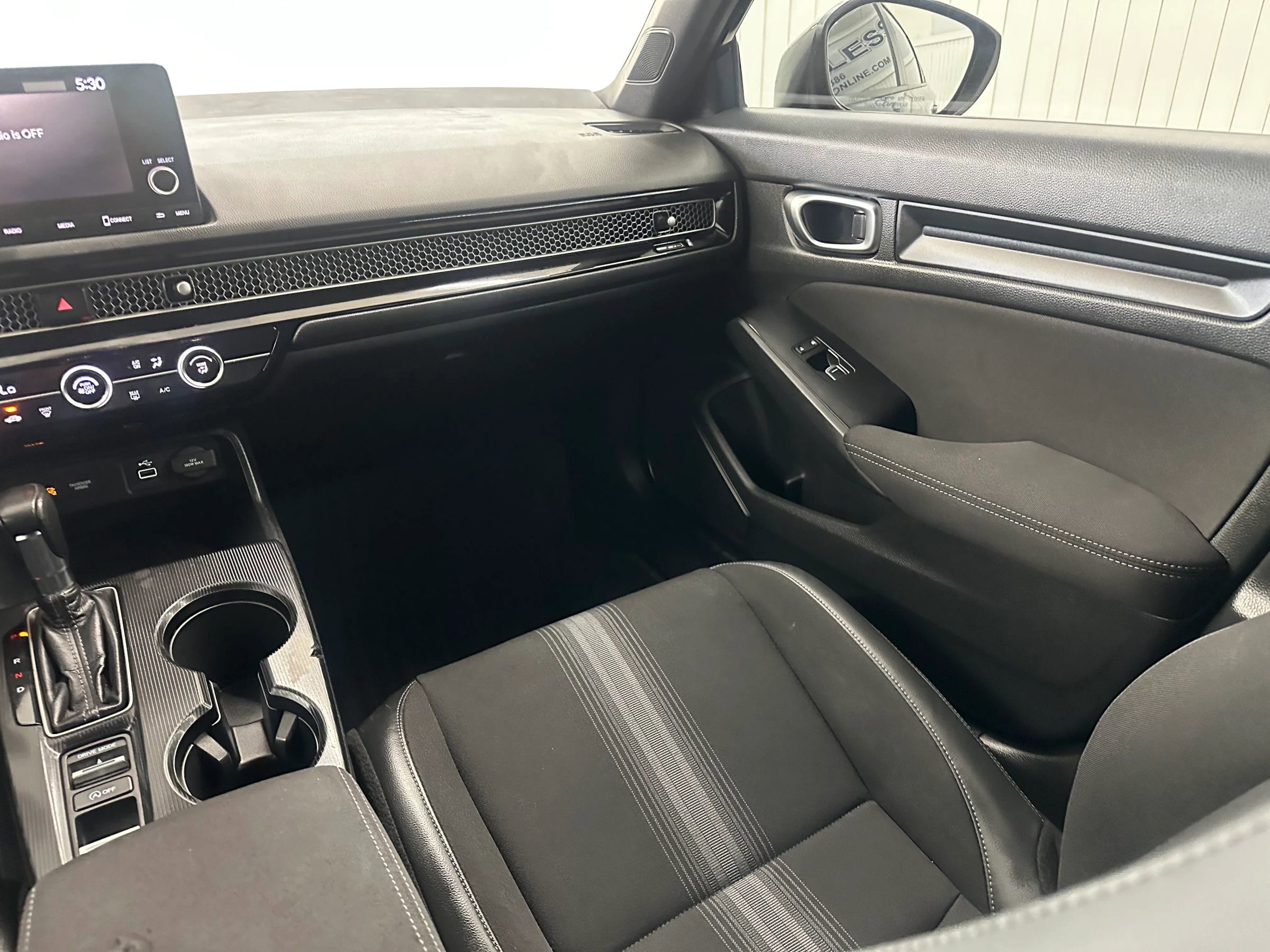 Used 2023 Honda Civic Sport image 17