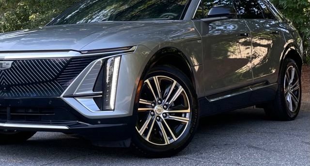 Used 2024 Cadillac Lyriq Luxury AWD/4WD video 2