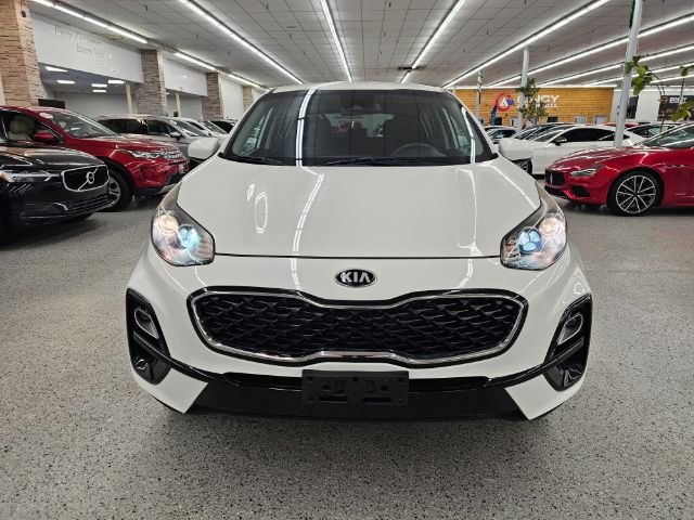 Used 2020 Kia Sportage LX image 2