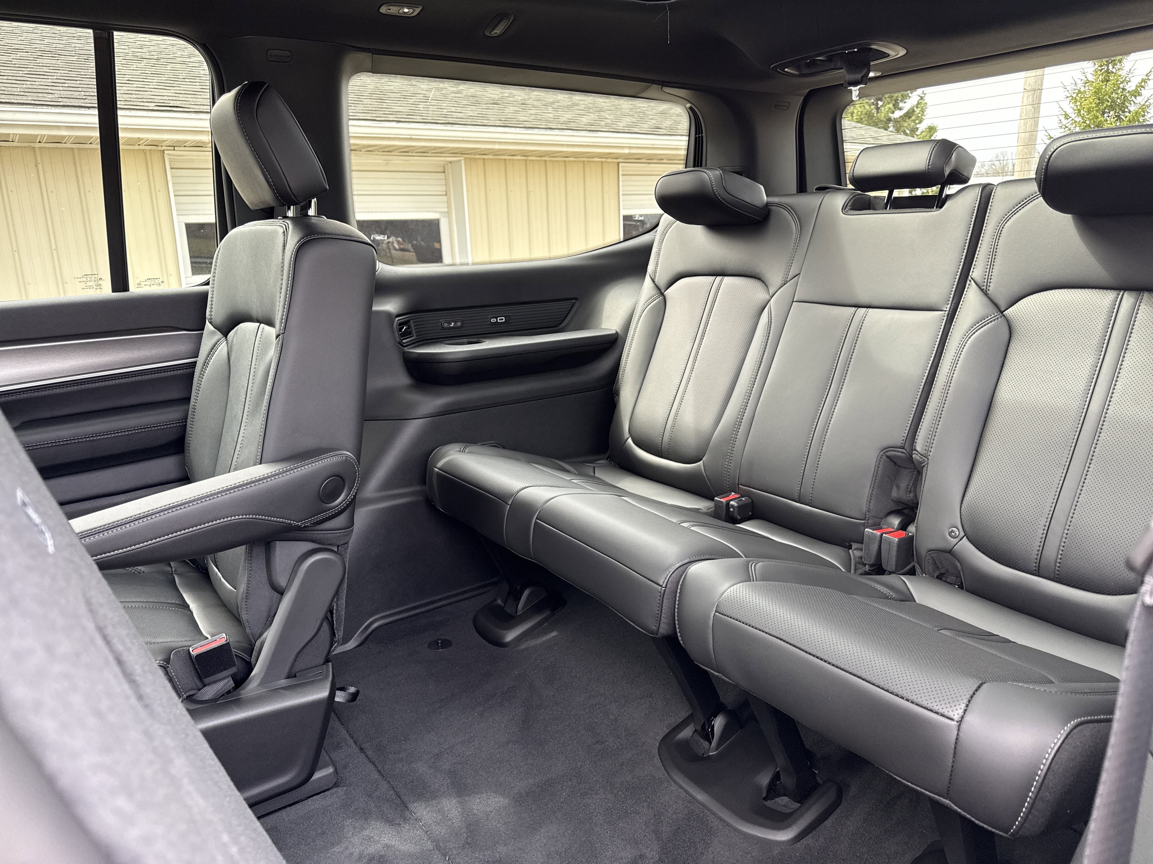 New 2026 Jeep Grand Wagoneer 4WD image 18