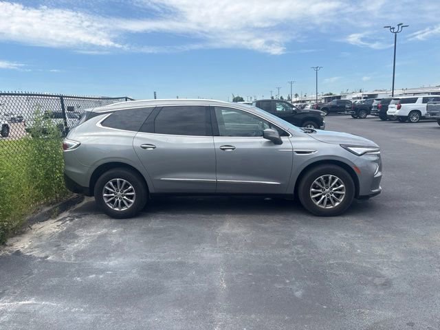 Used 2023 Buick Enclave Premium FWD image 5