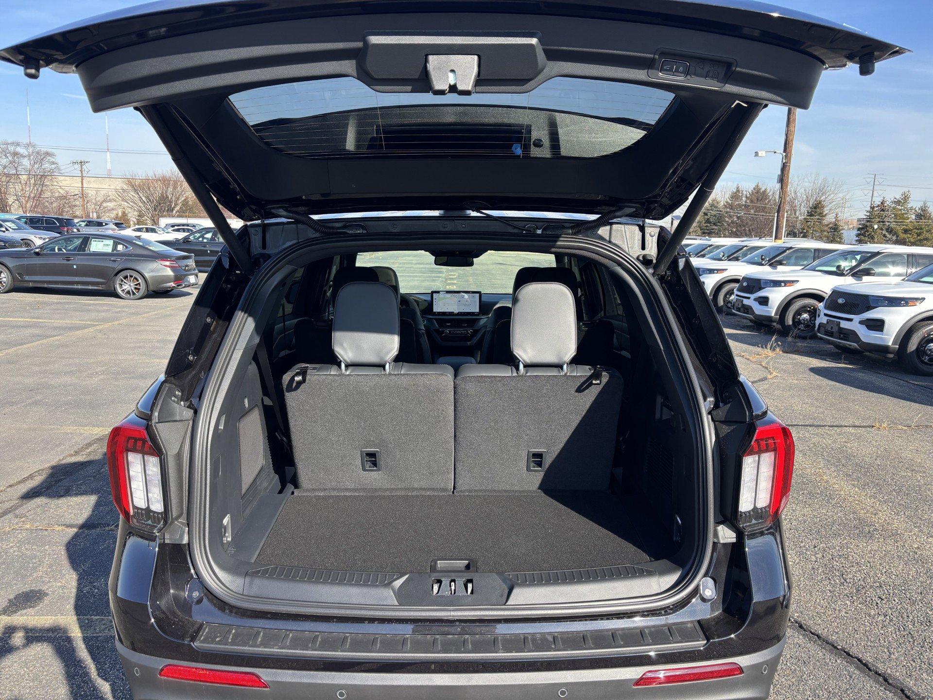 New 2026 Ford Explorer ST image 9