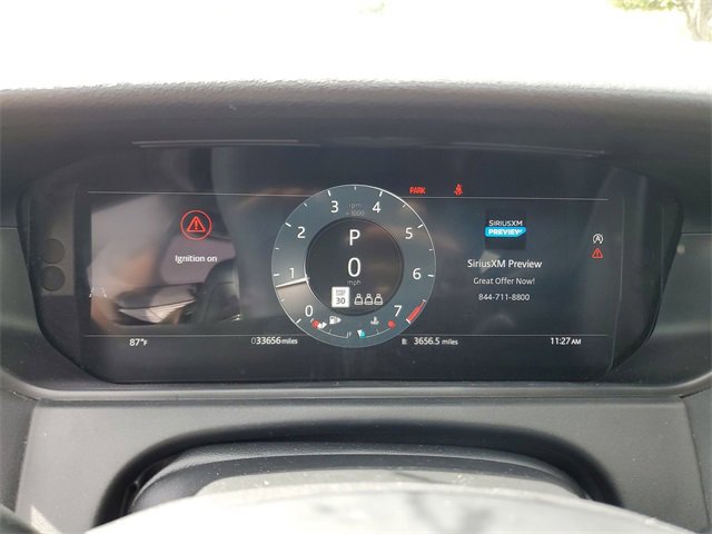 Used 2025 Land Rover Range Rover Velar Dynamic SE image 16