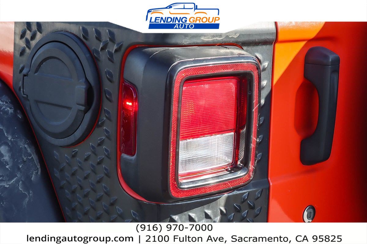 Used 2018 Jeep Wrangler Unlimited Sport AWD/4WD image 8