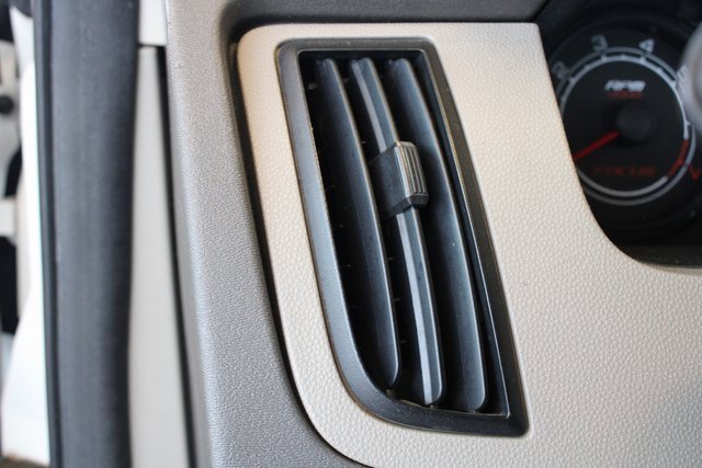 Used 2009 Ford Focus S image 4