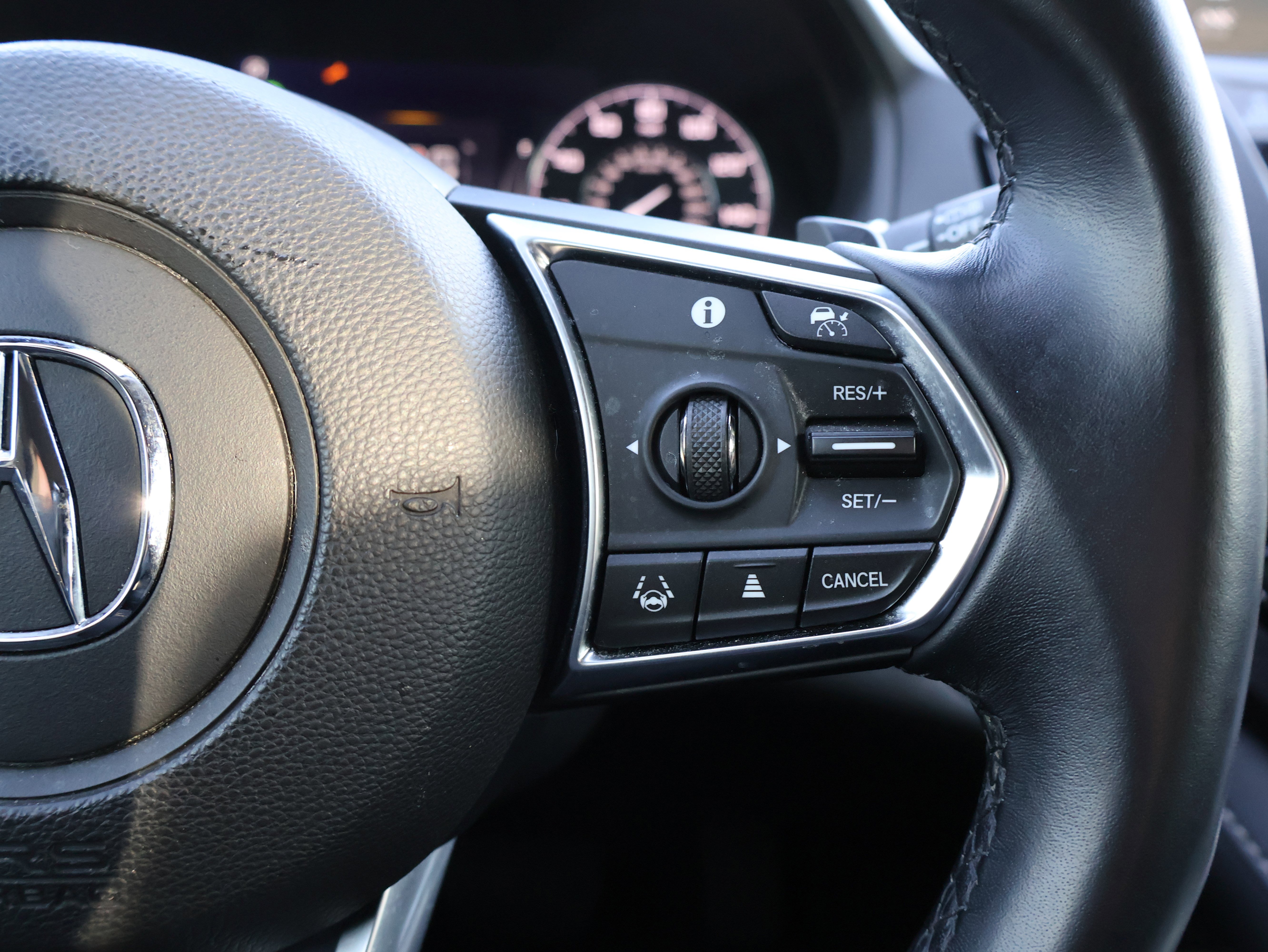 Used 2024 Acura RDX SH-AWD w/ Technology Package image 33