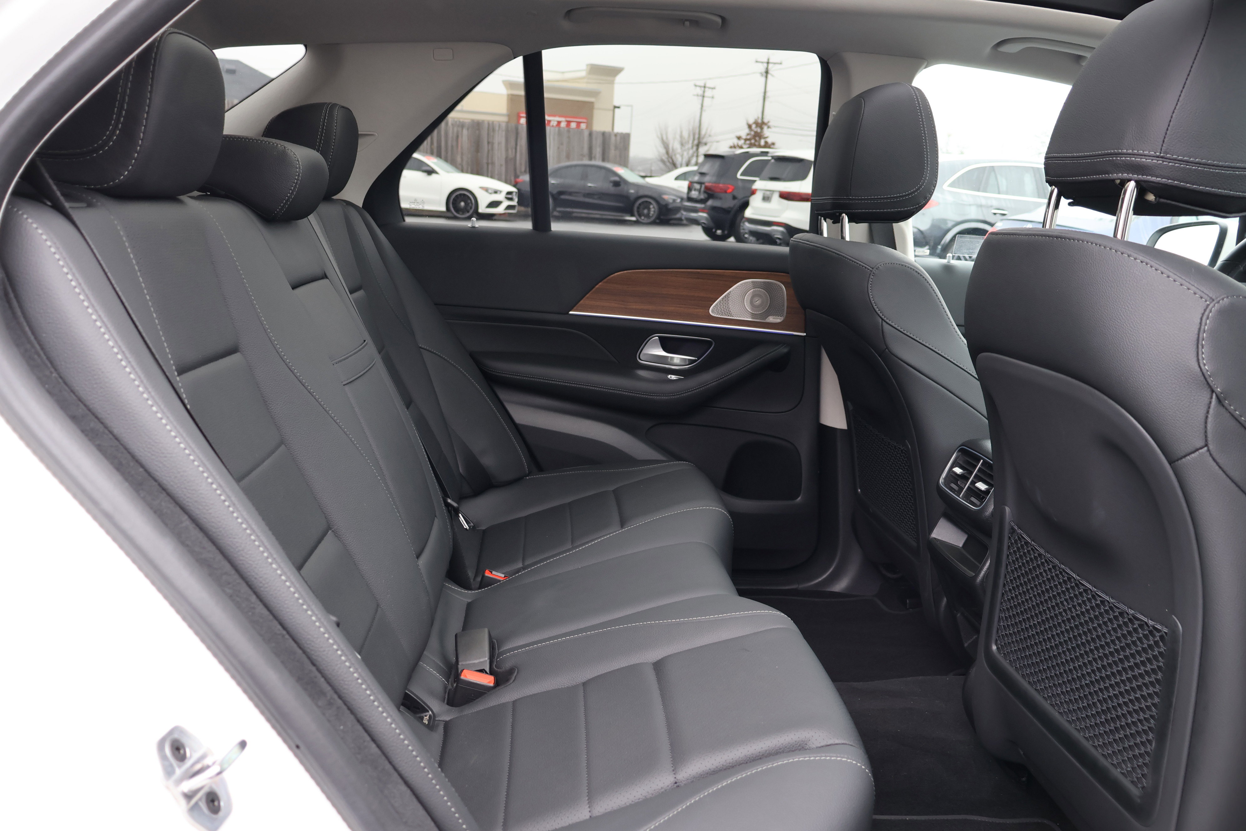 Used 2025 Mercedes-Benz GLE 350 4MATIC image 25